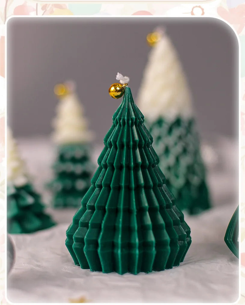 Noël Soy Candle – Handmade Christmas Tree Edition